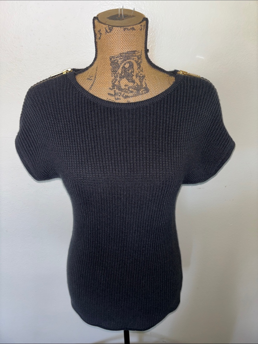 Michael Kors Sz M Black Short-Sleeve Knit Sweater with Gold Shoulder Hardware